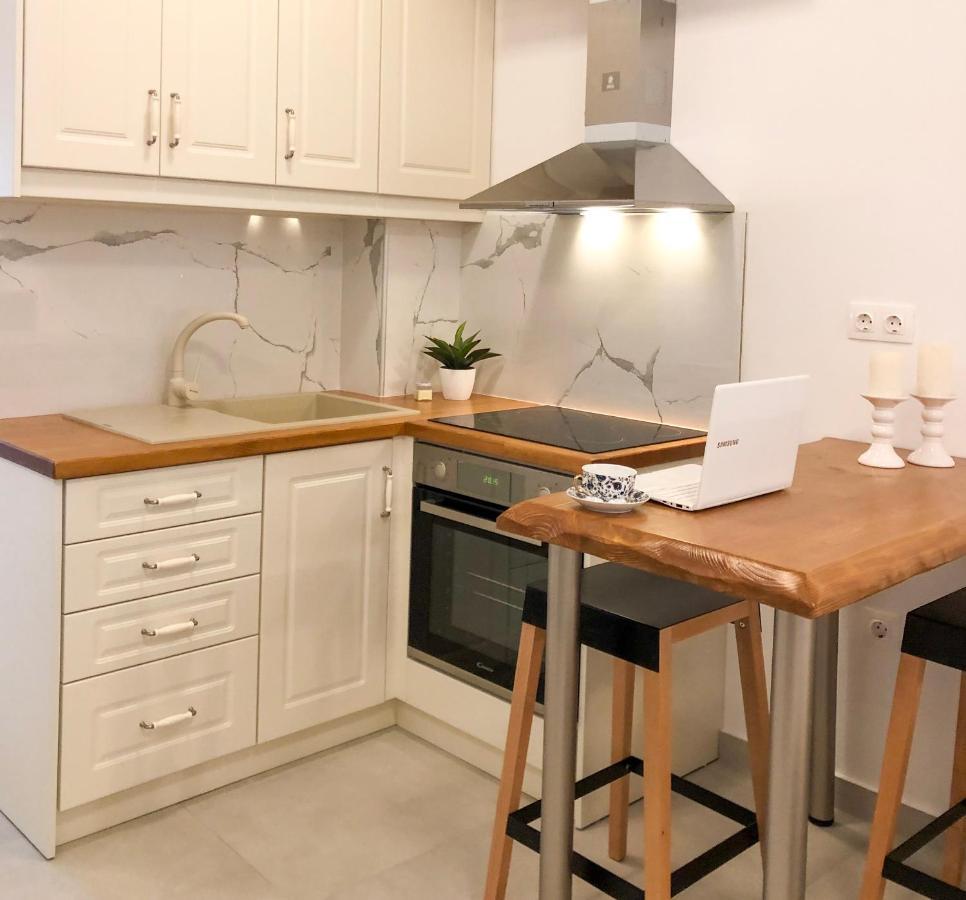 Stelisia Rooms Chrissi Akti Chania Exterior foto